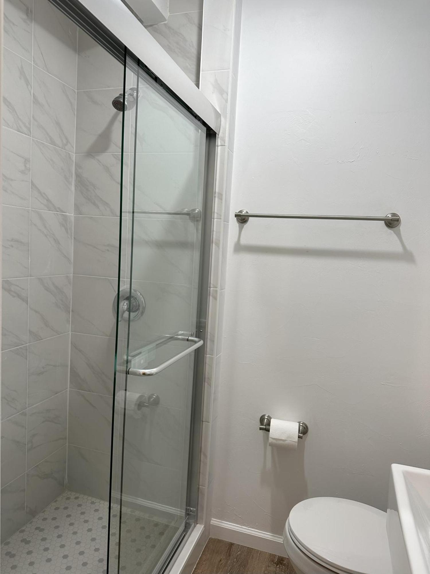 One Room In A Renovated Duplex House Near Fsu 탤러해시 외부 사진