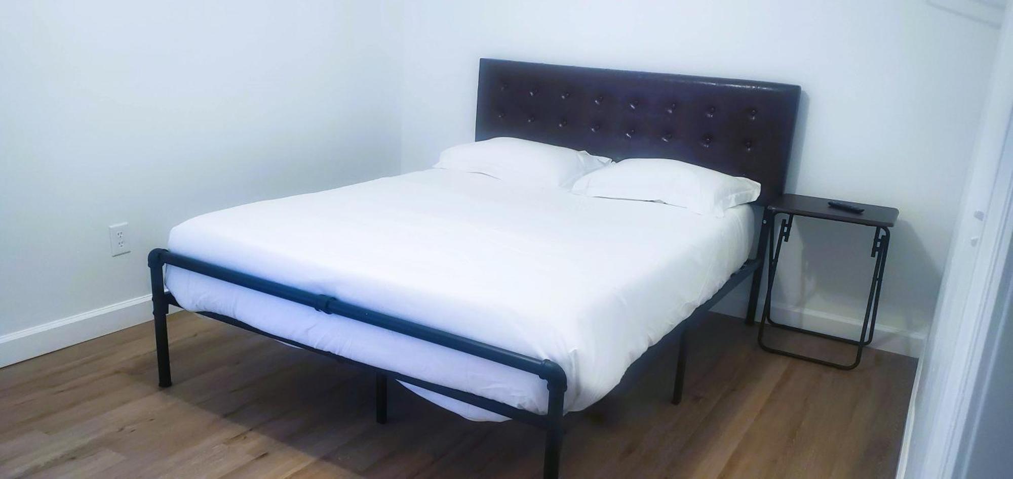 One Room In A Renovated Duplex House Near Fsu 탤러해시 외부 사진
