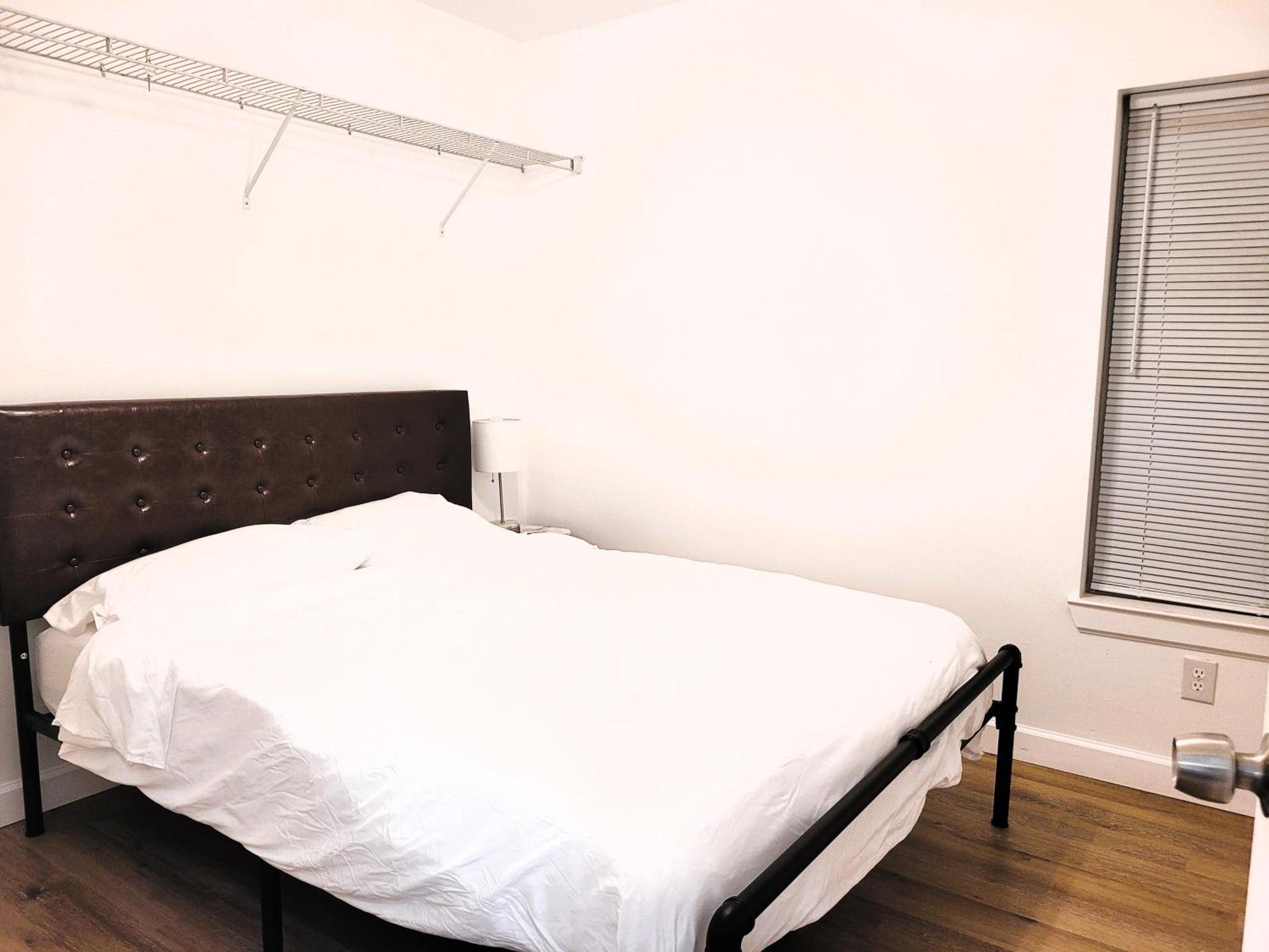 One Room In A Renovated Duplex House Near Fsu 탤러해시 외부 사진